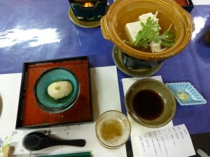 胡麻豆腐と湯豆腐：東学坊